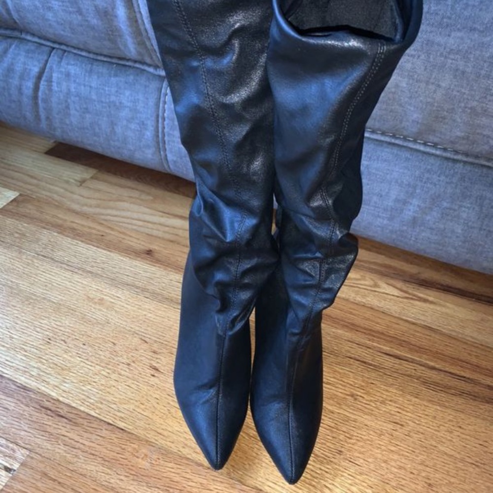 Winners black boots, size 7.5